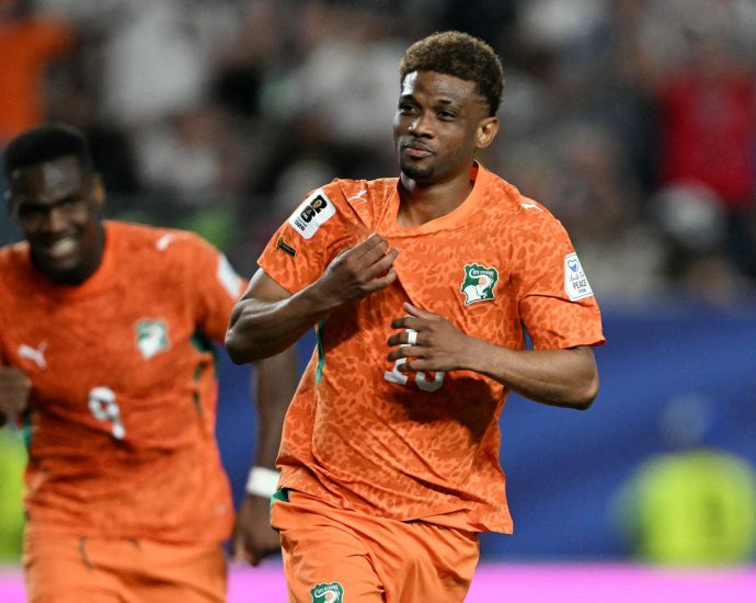 ivory-coast-beats-ecuador-1-0-at-fifa-world-cup-with-amad-diallo-goal