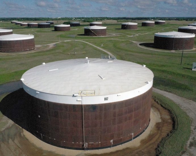 america’s-biggest-energy-hub-is-about-to-run-out-of-oil
