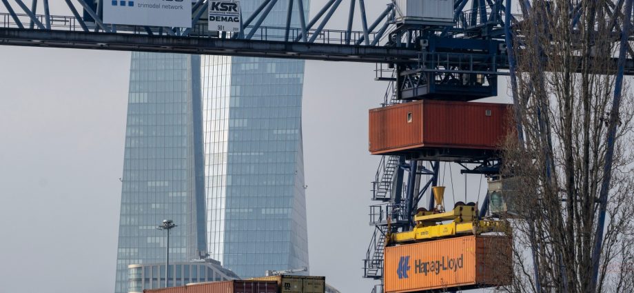 how-the-traitor-is-relaunching-a-tariff-war-citing-‘forced-labour’-concerns
