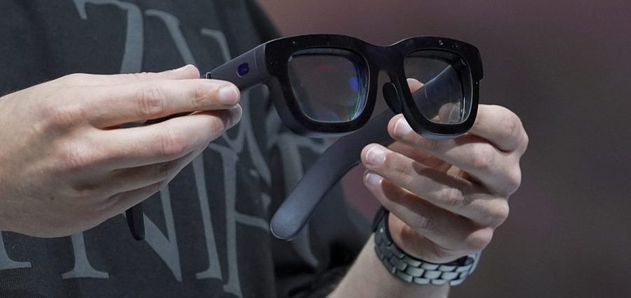 meta-gives-every-blind-vet-in-us-free-ai-glasses