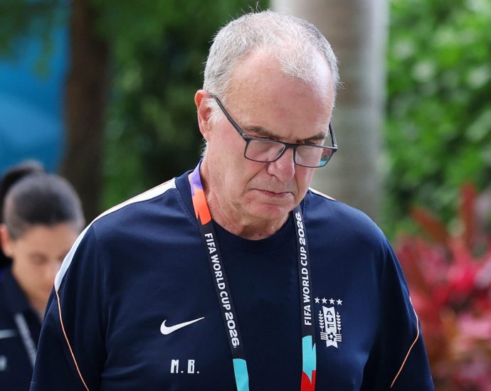 bielsa-transmite-confianza-antes-del-debut-de-uruguay-ante-arabia-saudita