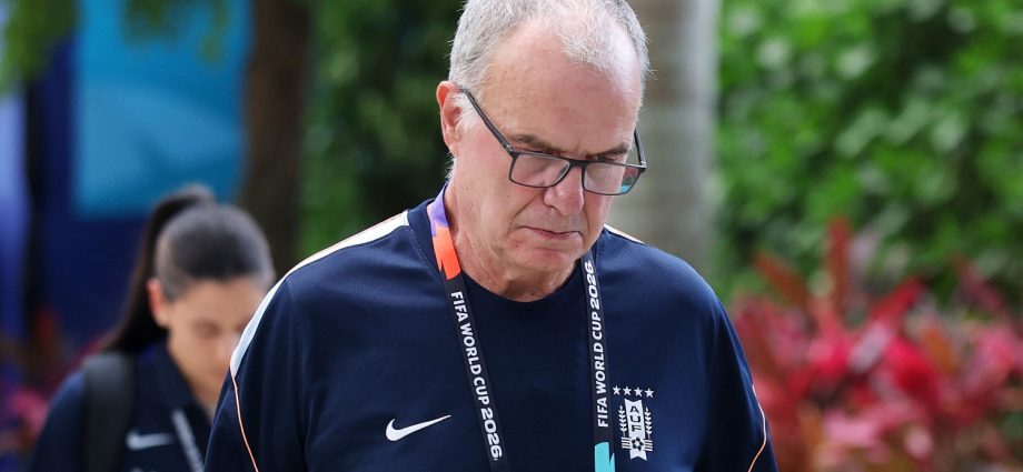 bielsa-transmite-confianza-antes-del-debut-de-uruguay-ante-arabia-saudita