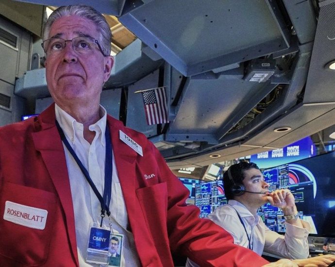 us-stock-market-climbs-as-us-iran-deal-stirs-hopes-for-end-to-energy-chaos