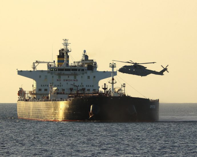 uk-seizes-russian-‘shadow-fleet’-tanker-–-what-that-means