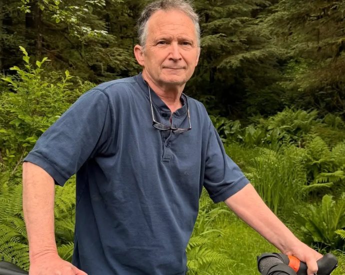 duplicate-dan-sullivan-removed-from-critical-senate-race,-alaska-officials-say