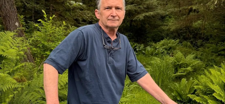duplicate-dan-sullivan-removed-from-critical-senate-race,-alaska-officials-say