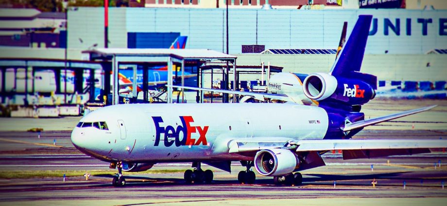 does-the-mcdonnell-douglas-md-11’s-tail-engine-have-a-fan?