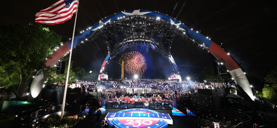 ‘stopped-cold’:-fbi-says-it-prevented-a-drone-attack-at-the-white-house-ufc-event-sunday