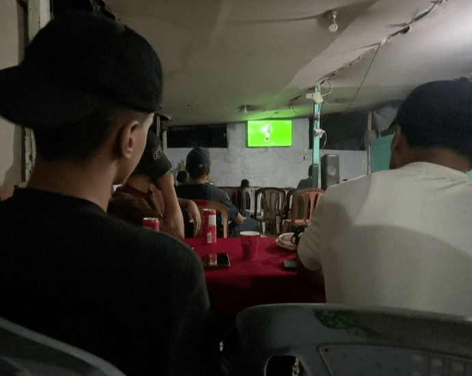 gaza’s-football-fans-follow-world-cup-matches-despite-hardships