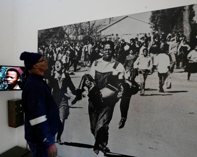 post-apartheid-south-africa:-50-years-after-soweto-riots,-what-has-changed?
