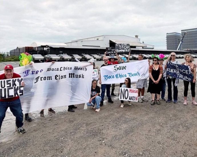 “land-grab”:-trillionaire-elon-musk-sued-in-south-texas-to-block-spacex’s-takeover-of-wildlife-refuge