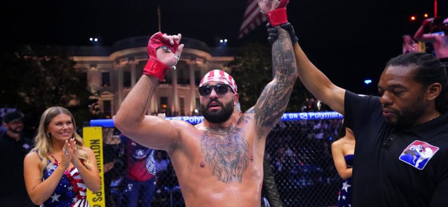 ufc-fighter-says-‘michelle-obama-is-a-man’-on-bud-light-sponsored-stage-—-and-the-company-has-yet-to-respond