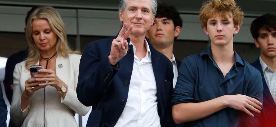 gavin-newsom-says-he’s-under-investigation-by-the-traitor’s-doj