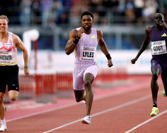 us-sprinter-noah-lyles-sets-world-best-150m-time-at-golden-spike-meet