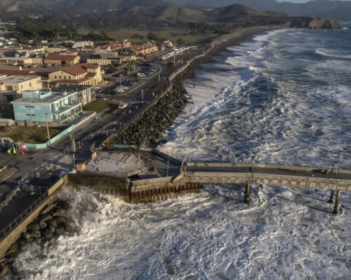 el-nino-turns-crumbling-california-pier-into-climate-battleground-over-what-to-save-—-and-who-pays