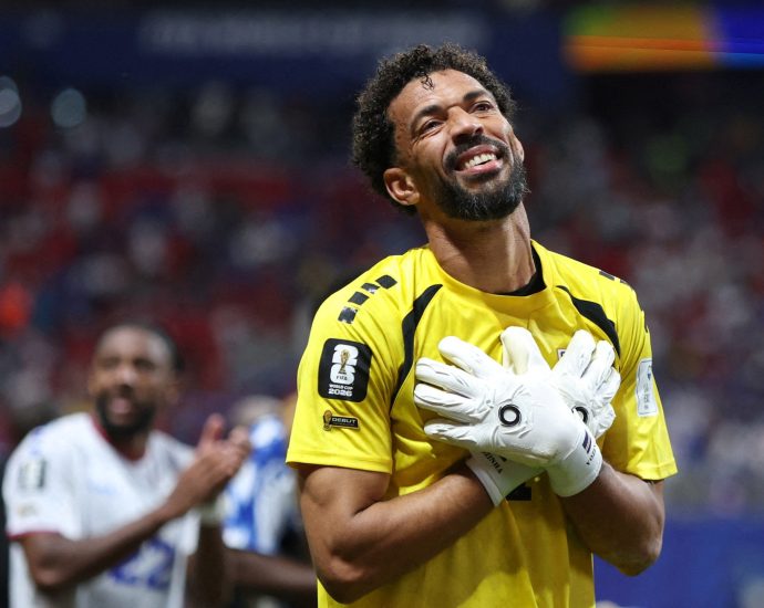 democrat-calls-for-cape-verde-goalkeeper-vozinha’s-mother-to-get-us-visa