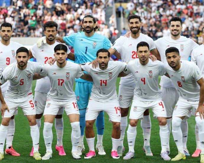 coach-says-iran’s-team-forced-out-of-us-after-monday-world-cup-match