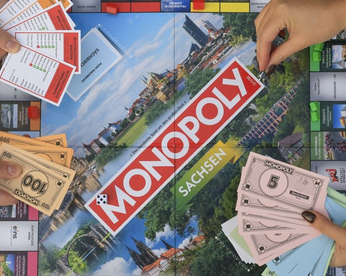 why-some-say-the-paramount-warner-bros.-merger-creates-a-monopoly
