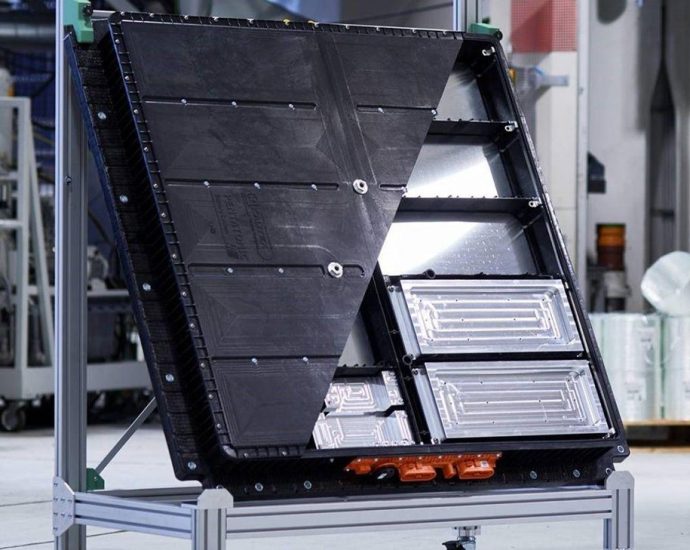 kautex-to-supply-its-pentatonic-battery-enclosure-for-a-new-hybrid-vehicle-platform