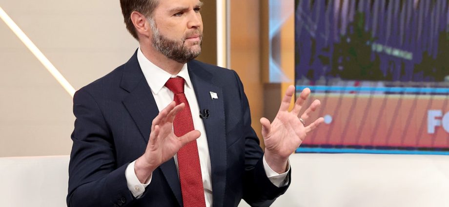 transcript:-trumpenfuhrerworld-shivs-jd-vance-as-leaks-discredit-iran-deal