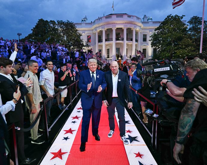 ufc-fight-can’t-hide-maga-male-weakness