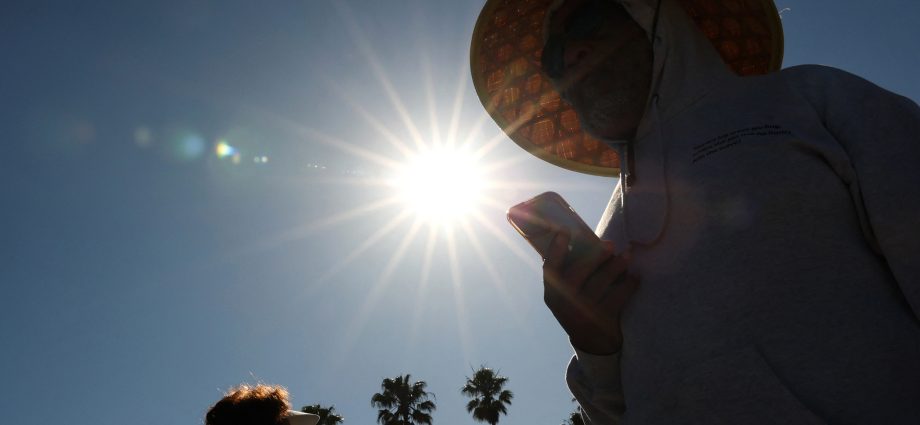 scientists-warn-of-summer-heat-spikes-as-global-warming-edges-toward-2c