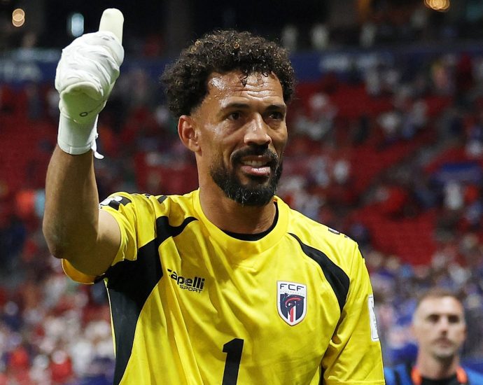 cape-verde-goalkeeper-vozinha’s-mother-gets-visa-to-attend-world-cup