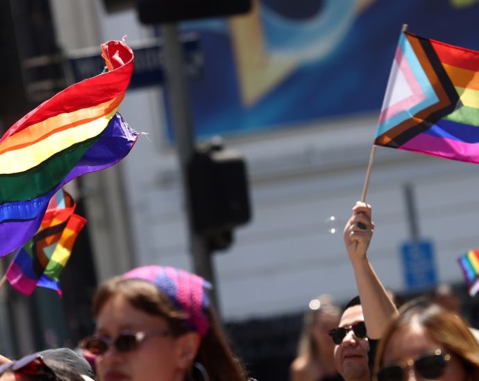 companies-reduced-support-for-lgbtq+-in-the-face-of-politics,-legal-issues