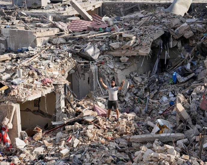 israel-launches-new-strikes-in-lebanon-despite-warning-from-white-house
