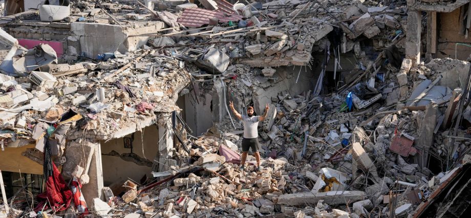 israel-launches-new-strikes-in-lebanon-despite-warning-from-white-house