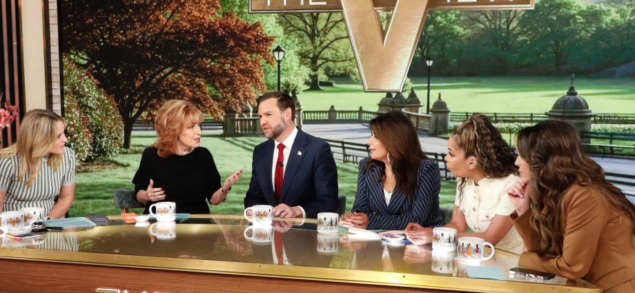 “the-view”-exposes-the-big-flaw-in-jd-vance’s-act