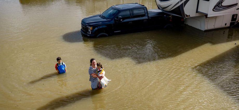 climate-change-is-making-once-rare-coastal-floods-more-likely,-study-says