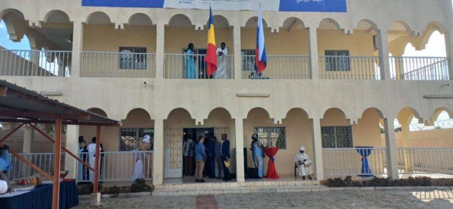 russia-plans-to-open-eight-new-cultural-centers-in-africa-to-court-a-loyal-generation,-hur-says