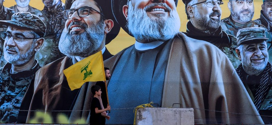 iran-war-live:-the-traitor,-pezeshkian-sign-mou-to-end-fighting,-reopen-hormuz