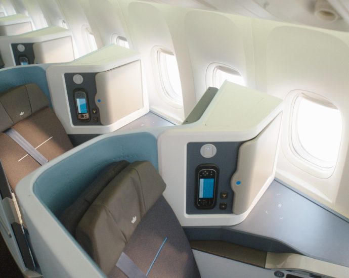 klm’s-new-airbus-a350s-will-enter-service-with-business-class-sealed-off