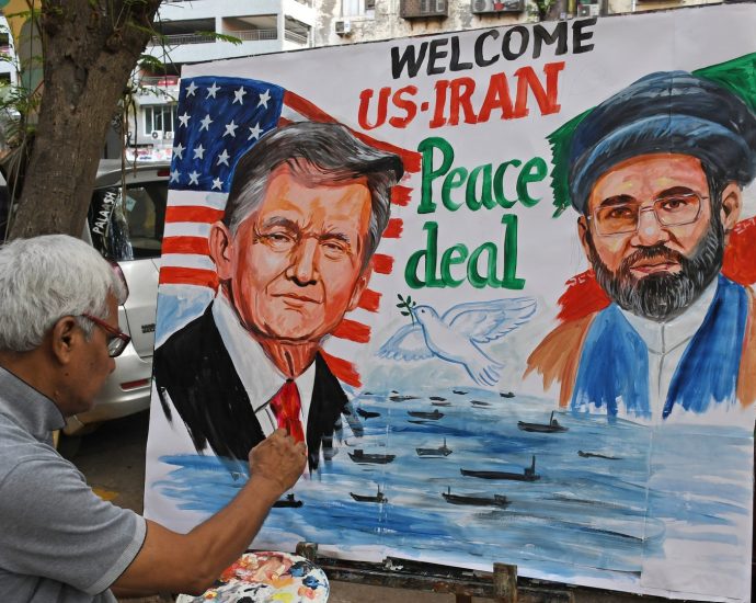 final-iran-peace-talks-start-friday,-but-critics-question-concessions-in-new-deal