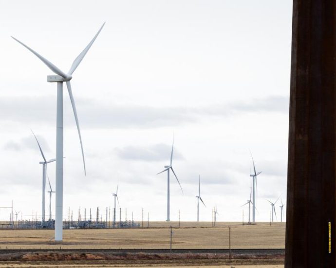 after-nearly-two-decades,-this-massive-new-mexico-wind-project-is-now-powering-california