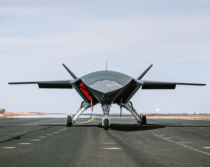 why-boeing’s-mq-28-ghost-bat-just-gatecrashed-the-us-air-force’s-next-big-drone-decision