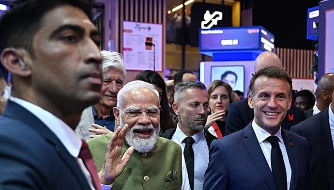 macron-and-modi-tour-indian-pavilion-at-france’s-vivatech