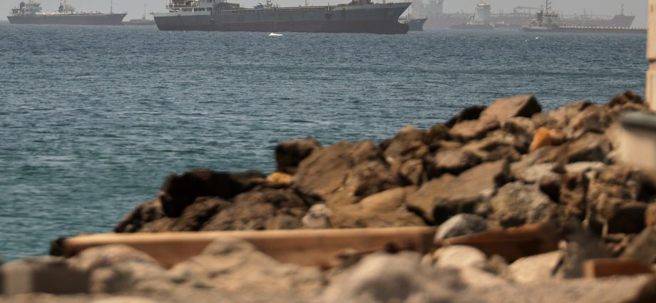 oil-prices-rise-as-lebanon-fighting-erupts-and-hormuz-traffic-still-slow