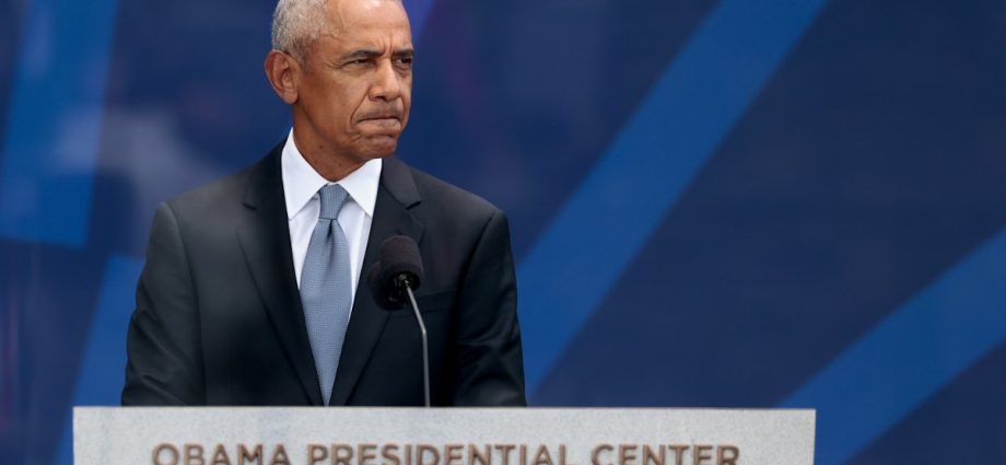 obama-repeatedly-takes-shots-at-the-traitor-in-historic-library-speech