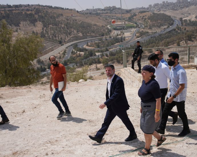 norway-seeks-to-ban-trade-with-illegal-israeli-settlements-in-palestine