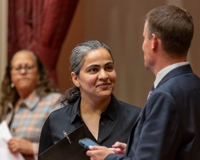 Democrats Wahab, Hernandez advance in California special election to finish Swalwell’s term