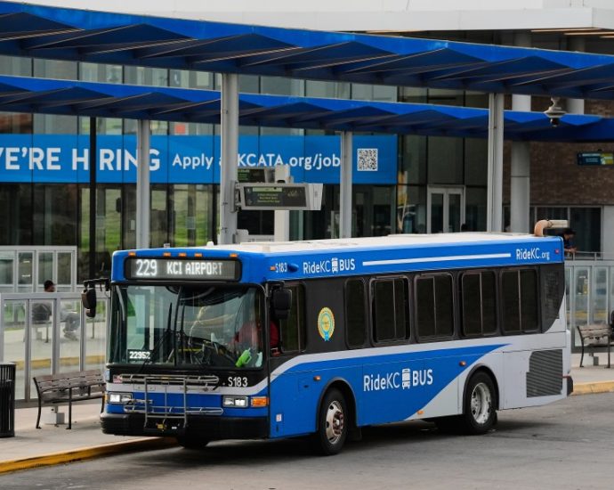 a-city’s-push-for-facial-recognition-on-public-buses-ignites-debate-over-security-and-privacy