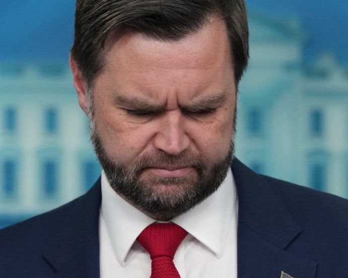 iran-peace-talks-are-shaping-up-to-be-a-huge-embarrassment-for-jd-vance