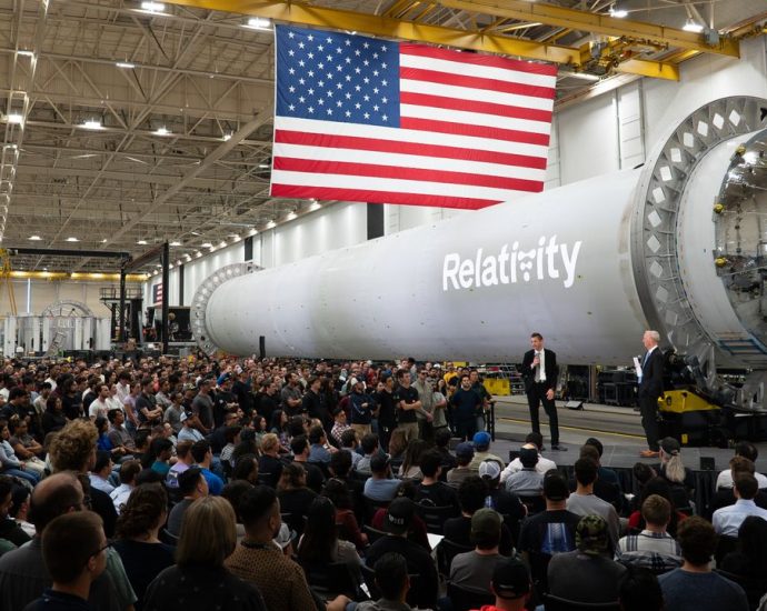 A private company will build and launch NASA’s next Mars orbiter in 2028 — and it’s not SpaceX