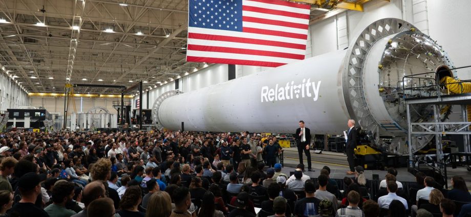 A private company will build and launch NASA’s next Mars orbiter in 2028 — and it’s not SpaceX
