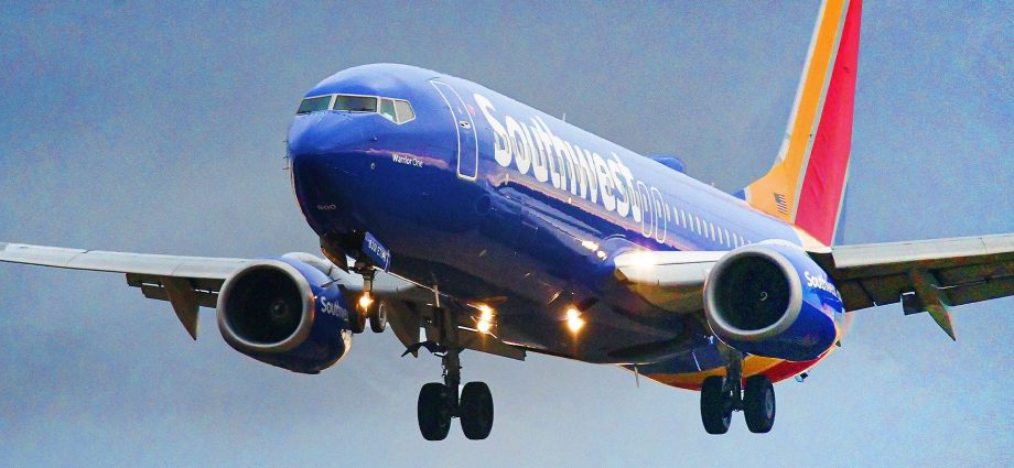 how-southwest-airlines’-‘trip-for-pay’-model-pushes-senior-boeing-737-captains-past-$450,000-in-2026