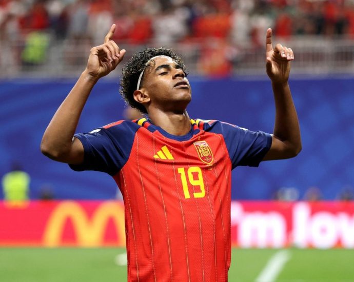 primer-gol-y-mensaje-claro:-lamine-yamal-ya-se-enfoca-en-uruguay