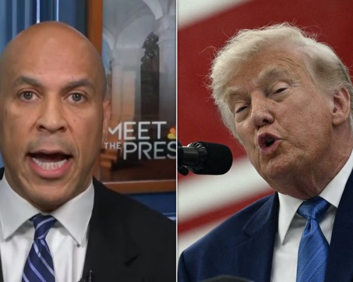 the-traitor-is-‘the-biggest-loser-with-egg-on-his-face’-after-iran-deal,-cory-booker-says